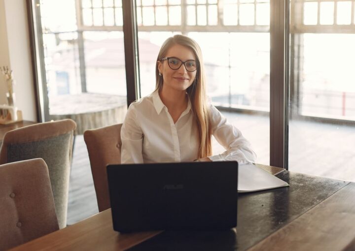 woman working on laptop