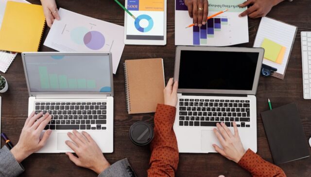 people using their laptop