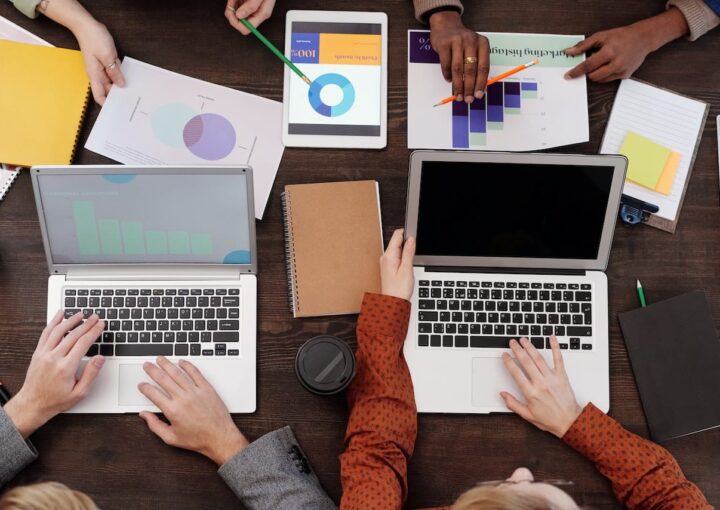 people using their laptop